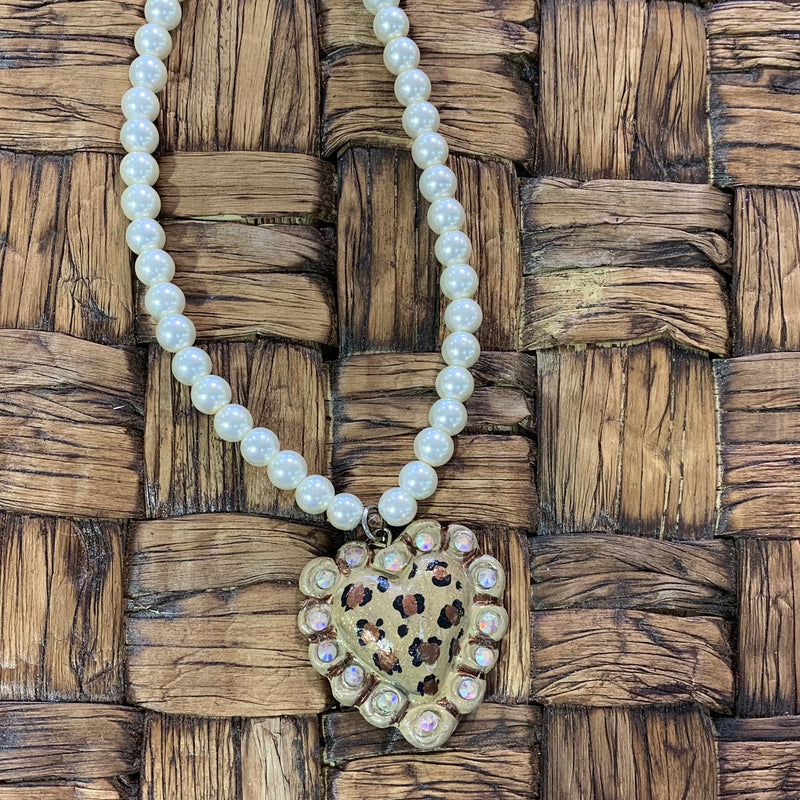 Leopard Heart Pearl Necklace
